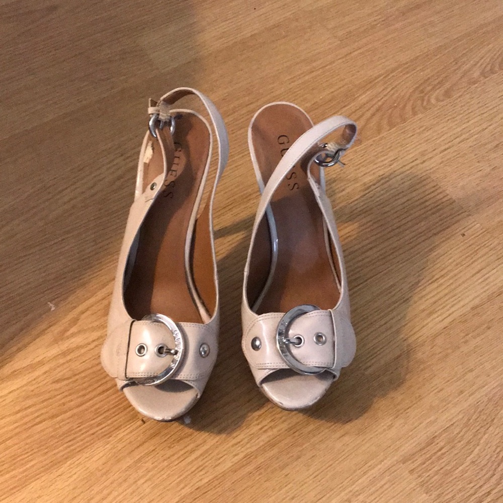 👠
